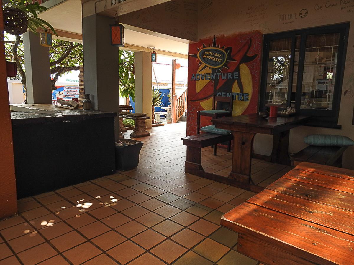 Mosselbay Backpackers Hostel Мозел Бей Екстериор снимка