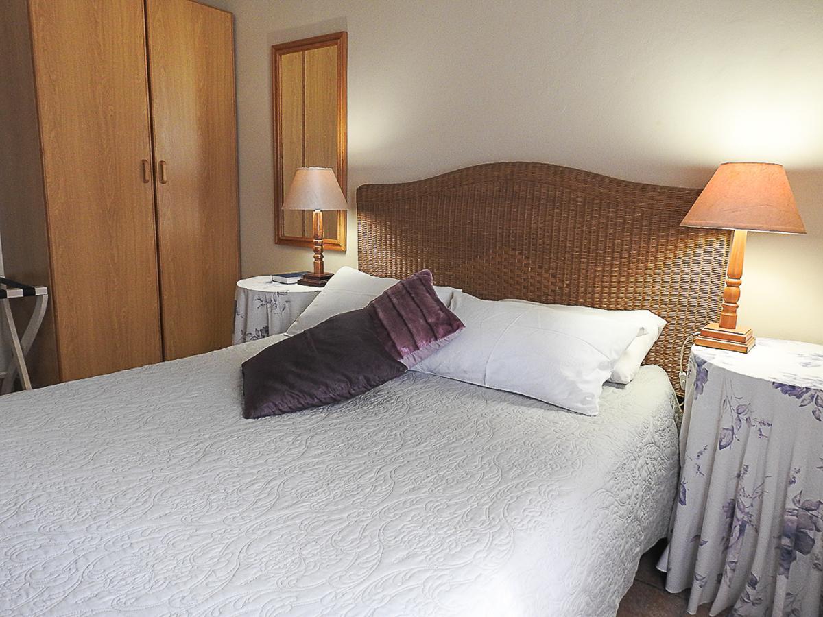 Mosselbay Backpackers Hostel Мозел Бей Екстериор снимка