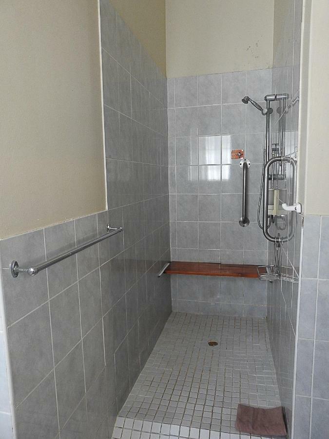 Mosselbay Backpackers Hostel Мозел Бей Екстериор снимка
